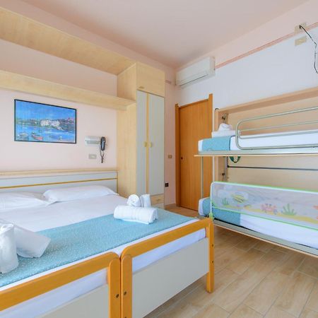 Hotel Colorado ريميني المظهر الخارجي الصورة