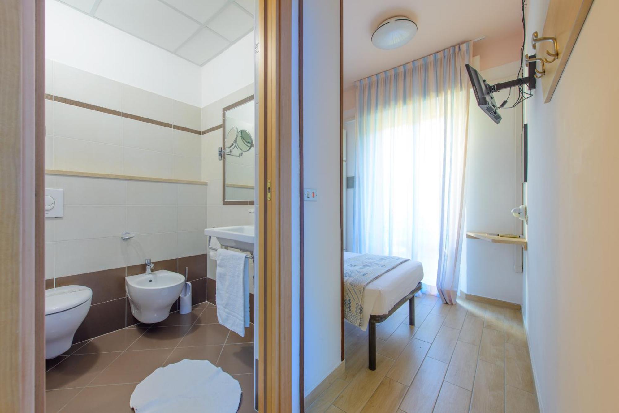 Hotel Colorado ريميني المظهر الخارجي الصورة