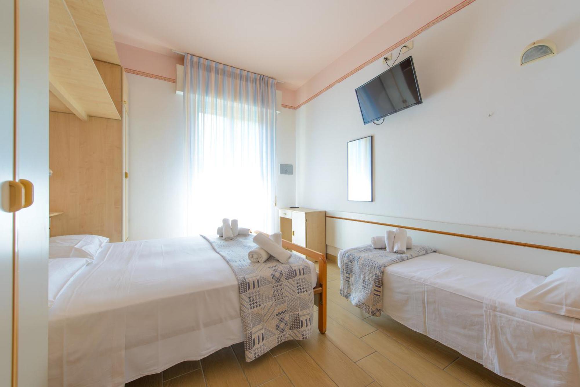 Hotel Colorado ريميني المظهر الخارجي الصورة