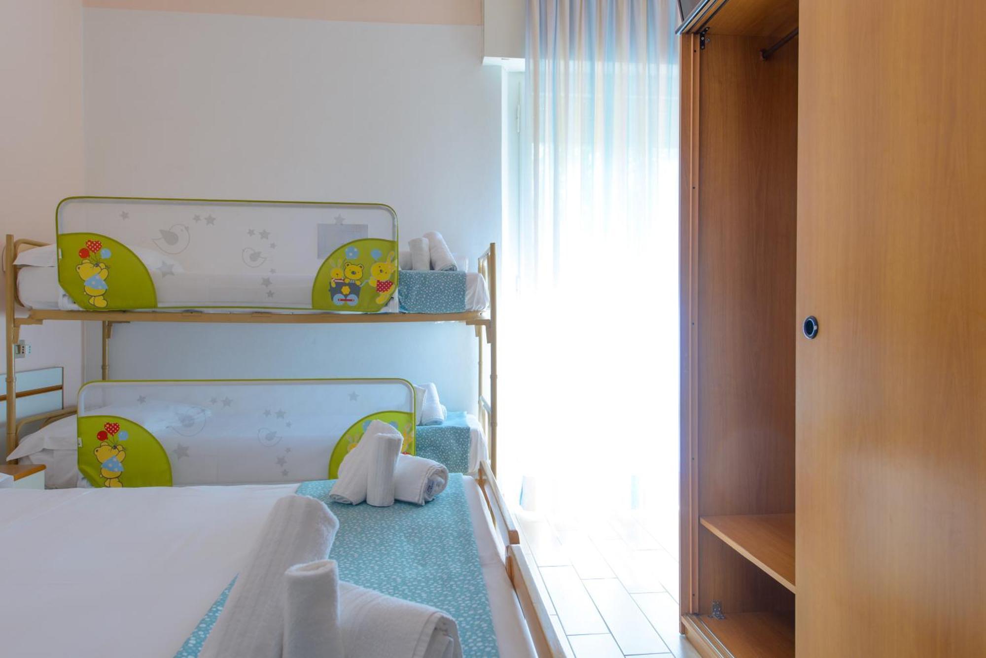 Hotel Colorado ريميني المظهر الخارجي الصورة