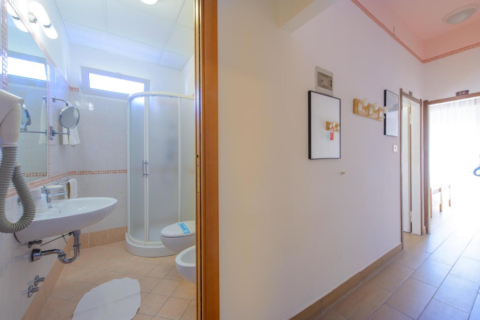 Hotel Colorado ريميني المظهر الخارجي الصورة