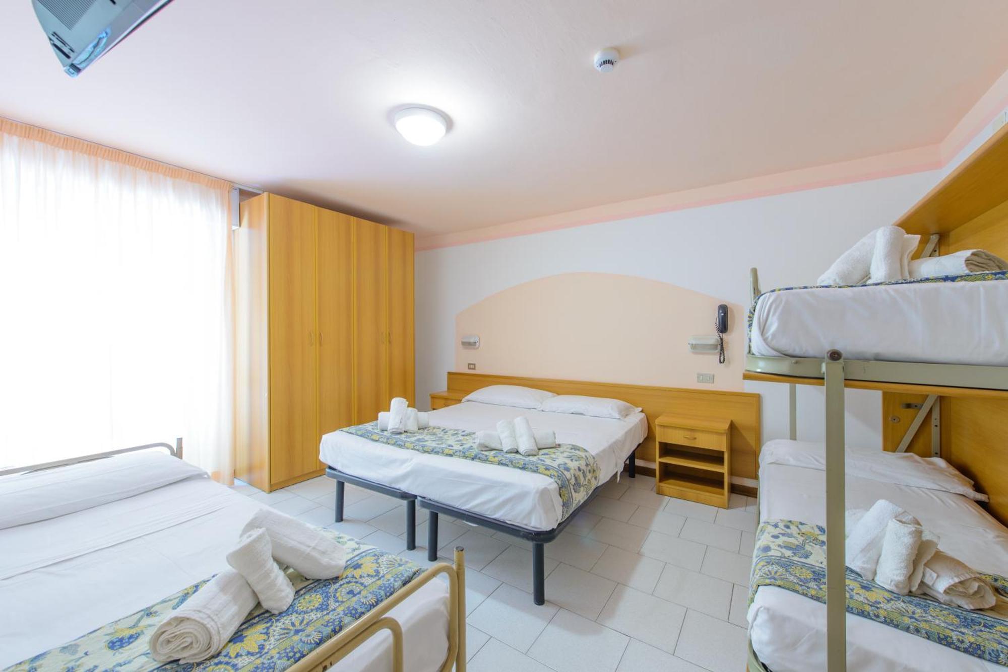 Hotel Colorado ريميني المظهر الخارجي الصورة